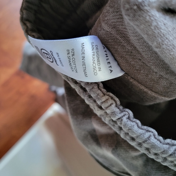 Athleta farallon Camo jogger pants 8P - Picture 10 of 14